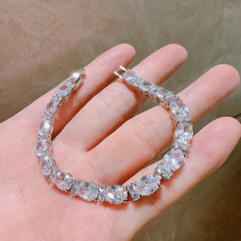 T*f*ny bracelets